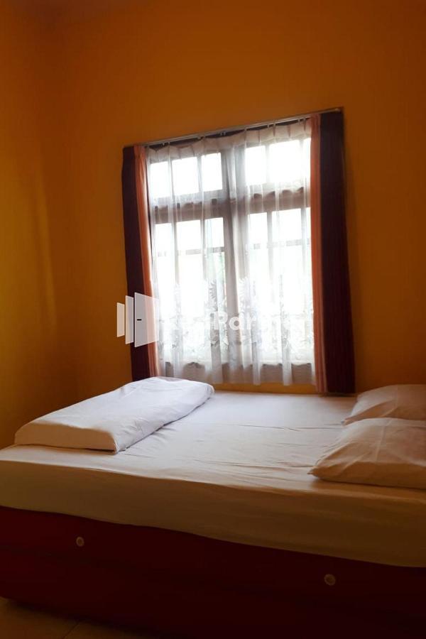 Bromo Indah Lestari Homestay Mitra Reddoorz باسوروان المظهر الخارجي الصورة