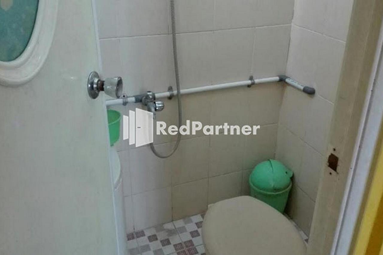 Bromo Indah Lestari Homestay Mitra Reddoorz باسوروان المظهر الخارجي الصورة