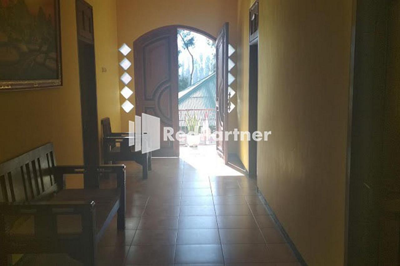Bromo Indah Lestari Homestay Mitra Reddoorz باسوروان المظهر الخارجي الصورة