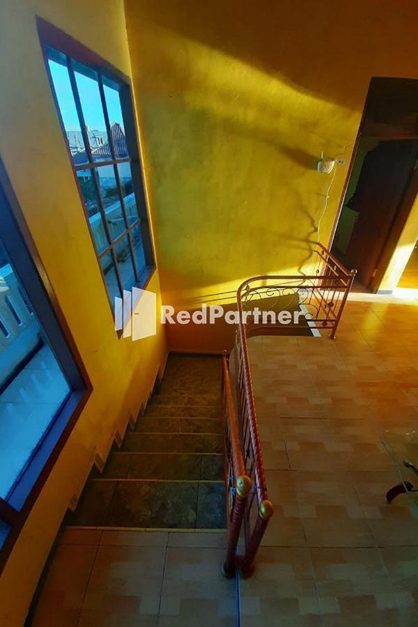 Bromo Indah Lestari Homestay Mitra Reddoorz باسوروان المظهر الخارجي الصورة